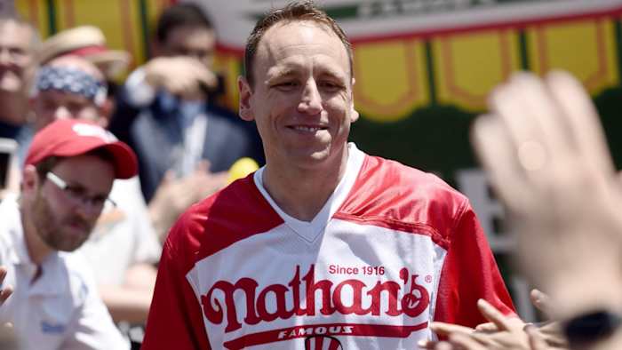 JOEY CHESTNUT